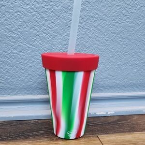 NWOT Silipint 16 oz Straw Tumbler Poinsettia Stripe Red Green White